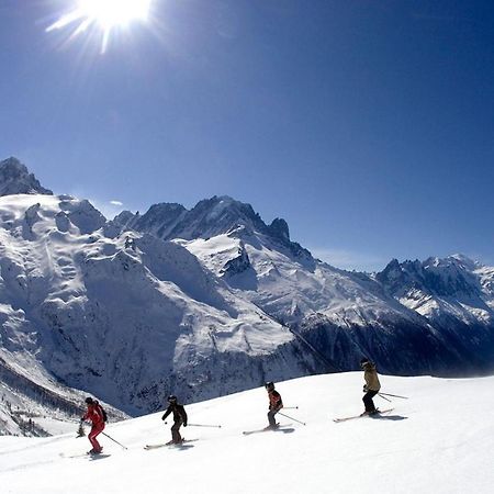Apartment Le Pied Du Brevent - Walk To Ski Lift, Chamonix Getaway Экстерьер фото