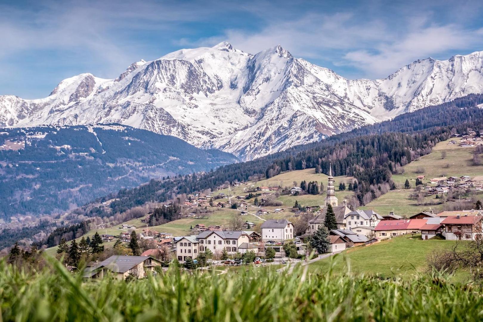 Apartment Le Pied Du Brevent - Walk To Ski Lift, Chamonix Getaway Экстерьер фото