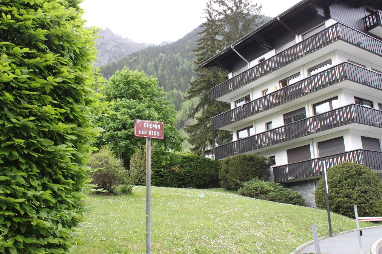 Apartment Le Pied Du Brevent - Walk To Ski Lift, Chamonix Getaway Экстерьер фото