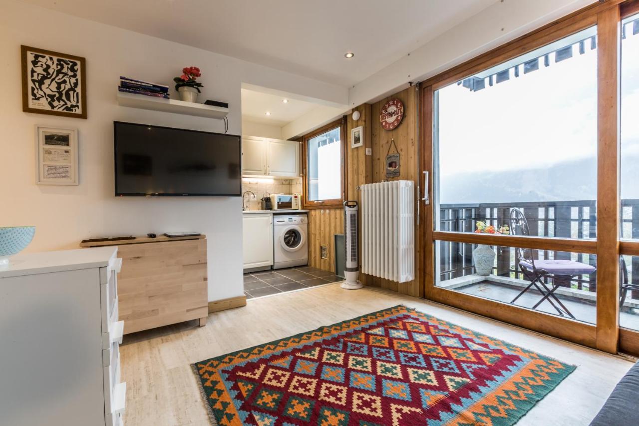 Apartment Le Pied Du Brevent - Walk To Ski Lift, Chamonix Getaway Экстерьер фото